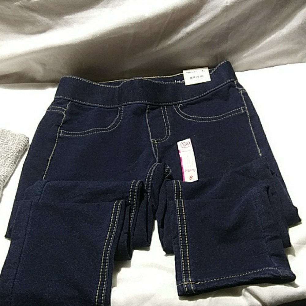 Size 8 girls leggings .